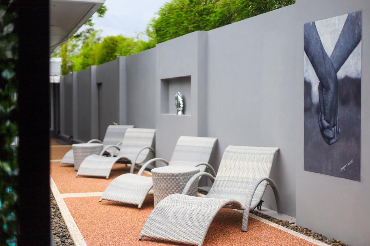 3 Bedroom Platinum Pool Villa Smooth As Silk Ban Khlong Haeng Exterior foto